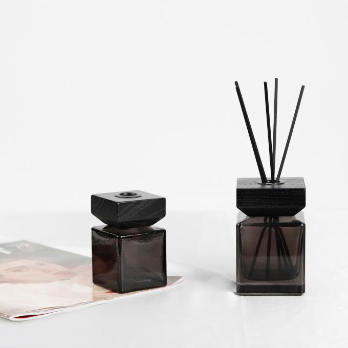 100ml 200ml Luxury Square Reed Diffuser Glass Bottle With Wooden Cap 5